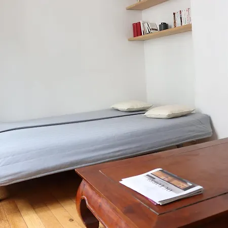 Apartment Beautiful Close By The Moulin Rouge